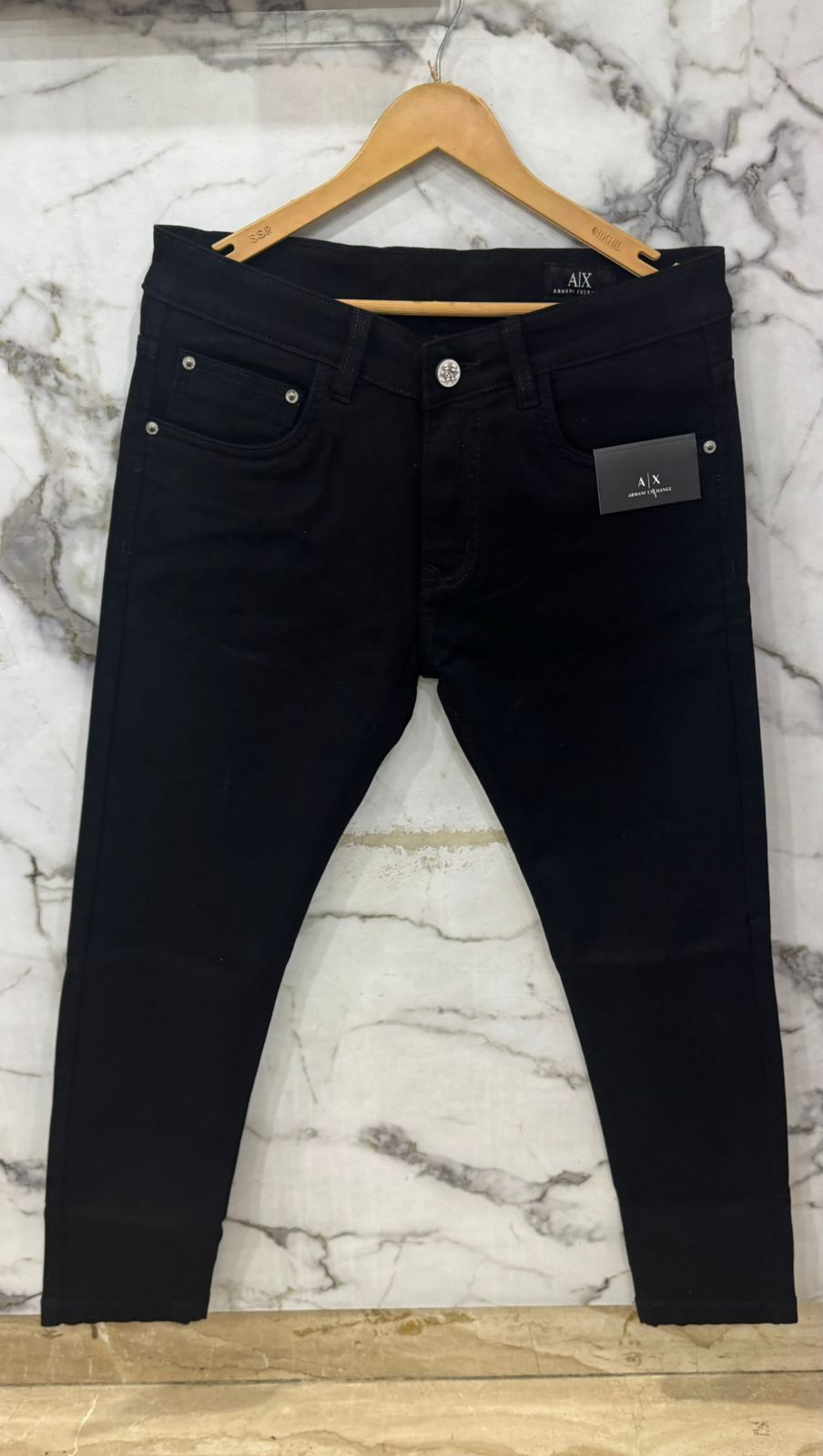 Z Black Ankle-Fit Premium Denim – Heavy Fabric